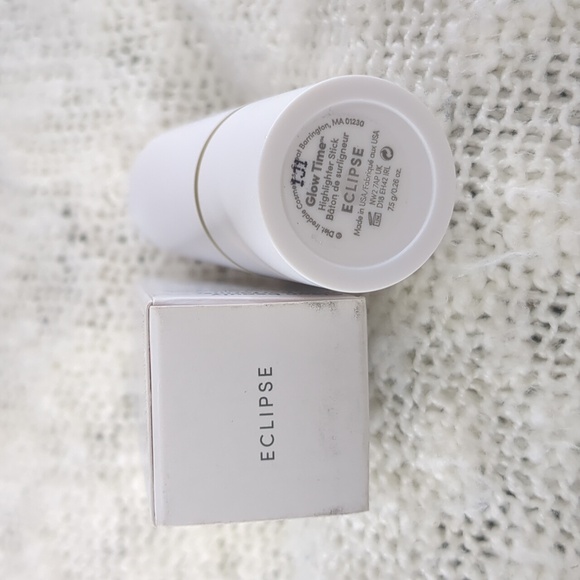 jane iredale Glow Time Highlighter Stick in Eclipse, 7.5g/0.26oz - Picture 10 of 12